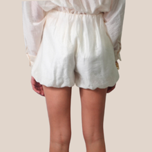 Carica l'immagine nel visualizzatore di Gallery, Haveone shorts palloncino elastico vita 85% lyocell Art PVS-Q382 ( camicia Art CVS-Q255 )

