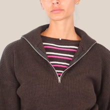 Carica l'immagine nel visualizzatore di Gallery, Haveone polo con pettorina rigata misto lana Art MFP-R068
