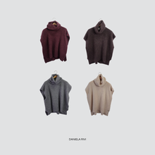 Carica l'immagine nel visualizzatore di Gallery, Dixie maglia over collo alto 40% mohair 10% lana Art M277Y238
