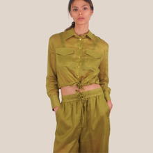 Carica l'immagine nel visualizzatore di Gallery, Vicolo camicia crop coulisse fondo 58% lyocell 425 ramia Art TAB1829 ( pantalone Art TAB1810 )
