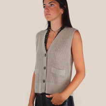 Carica l'immagine nel visualizzatore di Gallery, Vicolo gilet tre bottoni misto lana Art 5AC5029
