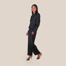 Carica l'immagine nel visualizzatore di Gallery, Tensione in pantalone gessato con pinces Art W26P333 ( blazer Art W26J255 )
