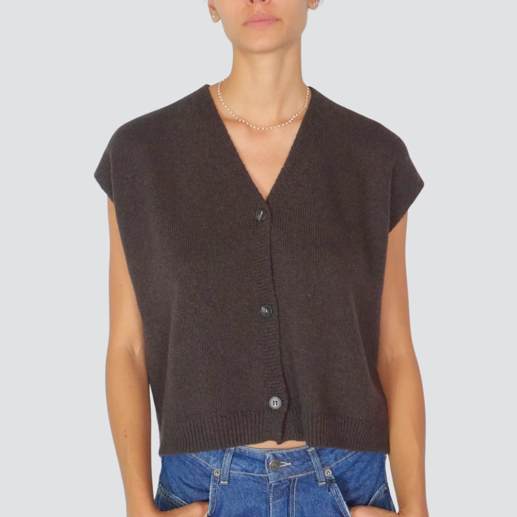 Tensione in gilet over bottoni 40% viscosa 25% lana 5% cashmere Art D80014