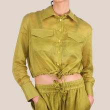 Carica l'immagine nel visualizzatore di Gallery, Vicolo camicia crop coulisse fondo 58% lyocell 425 ramia Art TAB1829 ( pantalone Art TAB1810 )
