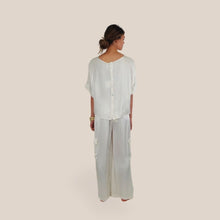 Carica l'immagine nel visualizzatore di Gallery, Tensione in pantalone tasconato satin elastico vita 100% viscosa Art G433P22R
