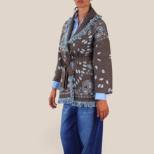 Carica l'immagine nel visualizzatore di Gallery, Tensione in giacca bandana con cintura Art W6HM38A400
