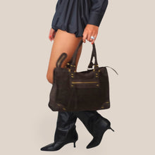 Carica l'immagine nel visualizzatore di Gallery, Susy Mix borsa zip moro stampa cocco vera pelle con tracolla Art B6492
