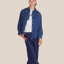Carica l'immagine nel visualizzatore di Gallery, Kontatto camicia over denim spacchi laterali 100% cotone Art GZ808
