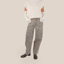 Carica l'immagine nel visualizzatore di Gallery, Dixie jeans EVA maculato 100% cotone Art P881B060A
