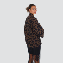 Carica l&#39;immagine nel visualizzatore di Gallery, Haveone kimono maculato con tasche KJK-P073
