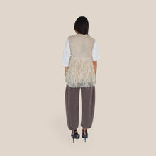 Carica l'immagine nel visualizzatore di Gallery, Philia Loft gilet con lurex e frange Art F03E0169
