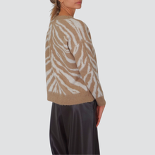 Carica l&#39;immagine nel visualizzatore di Gallery, Haveone maglia paricollo jacquard Art MIT-P095
