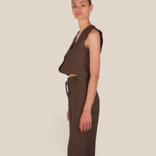 Carica l'immagine nel visualizzatore di Gallery, Haveone gilet 85% viscosa Art LIA-Q044 ( pantalone Art PIA-Q532 )
