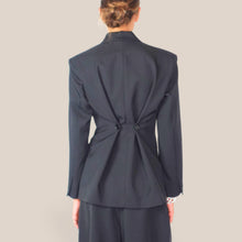 Carica l'immagine nel visualizzatore di Gallery, Vicolo blazer doppio petto sfiancato bottoncini retro Art TAC0136 ( bermuda Art TAC0867 )

