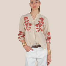 Carica l'immagine nel visualizzatore di Gallery, Philia Loft camicia con ricamo 100% cotone Art D02N0818
