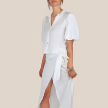 Carica l'immagine nel visualizzatore di Gallery, Tensione in camicia over 100% lino Art S26CJ47

