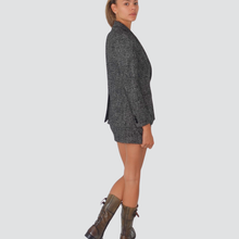 Carica l'immagine nel visualizzatore di Gallery, Vicolo mini gonna tweed 22% lana vergine 19% cotone 15% lana Art TF1794
