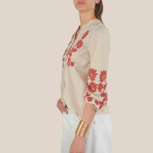 Carica l'immagine nel visualizzatore di Gallery, Philia Loft camicia con ricamo 100% cotone Art D02N0818
