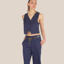 Carica l'immagine nel visualizzatore di Gallery, Kontatto gilet logato 20% viscosa Art MN6002 ( pantalone Art MN6000)
