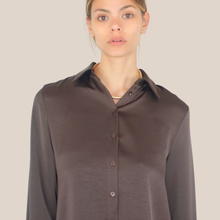 Carica l'immagine nel visualizzatore di Gallery, Vicolo camicia over satin Art TAB1727 ( bermuda Art TAB1610 )

