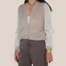 Carica l'immagine nel visualizzatore di Gallery, Philia Loft gilet inserti pizzo alpaca Art D03E0284
