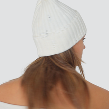 Carica l'immagine nel visualizzatore di Gallery, Vicolo berretto con rotture 40% viscosa 25% lana 5% cashmere Art 55185F
