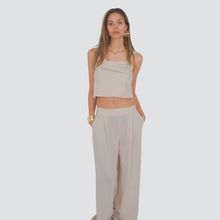 Carica l&#39;immagine nel visualizzatore di Gallery, Tensione in completo top pantalone 60% viscosa 40% lino Art 25C7733
