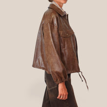 Carica l'immagine nel visualizzatore di Gallery, Haveone bomber ecopelle coulisse fondo Art KMI-R029
