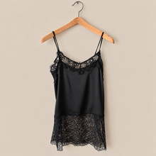 Carica l'immagine nel visualizzatore di Gallery, Vicolo top satin con pizzo TF0847
