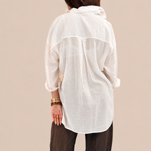 Carica l'immagine nel visualizzatore di Gallery, Tensione in camicia over voile 100% cotone Art F8021C35
