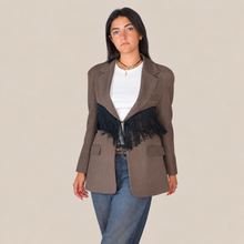 Carica l'immagine nel visualizzatore di Gallery, Vicolo blazer over con frange foderato 43% viscosa Art TAC1053
