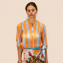 Carica l'immagine nel visualizzatore di Gallery, Haveone camicia over rigata arancio celeste 85% lyocell Art CVS-Q422
