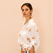 Carica l'immagine nel visualizzatore di Gallery, Haveone camicia over stampa scimmiette 85% lyocell Art CVS-Q493
