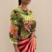 Carica l'immagine nel visualizzatore di Gallery, Haveone camicia over stampa tigre 85% lyocell THE ISLAND Art CVS-Q499
