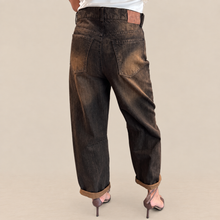 Carica l'immagine nel visualizzatore di Gallery, Philia Loft jeans cucitura ginocchio lavaggio sabbiato 100% cotone Art V01A0693
