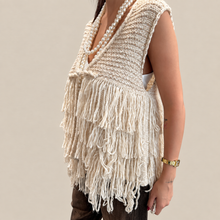 Carica l'immagine nel visualizzatore di Gallery, Philia Loft Gilet con frange e micro-pailletes Art F03E0169
