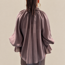 Carica l'immagine nel visualizzatore di Gallery, Philia Loft camicia scollo V 97% viscosa Art V02A0743
