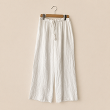 Carica l'immagine nel visualizzatore di Gallery, Tensione in pantalone palazzo fondo sfrangiato elastico vita 100% lino Art S26PL22
