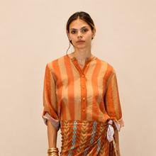 Carica l'immagine nel visualizzatore di Gallery, Haveone camicia over rigata tabacco india 85% lyocell Art cvs-q422
