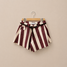 Carica l'immagine nel visualizzatore di Gallery, Haveone shorts rigato farfalla con cintura 100% cotone Art PSB-Q626
