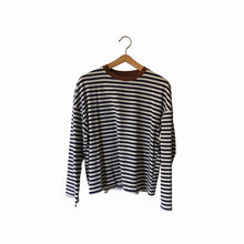 Carica l'immagine nel visualizzatore di Gallery, Tensione in maglia over righe 48% cotone Art 26M4116
