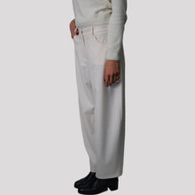 Carica l'immagine nel visualizzatore di Gallery, Tensione in pantalone baloon 29% viscosa Art 26P1743
