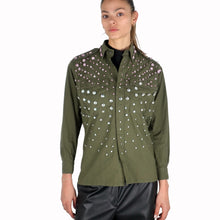 Carica l'immagine nel visualizzatore di Gallery, Tensione in camicia militare con applicazioni 100% cotone Art 37371
