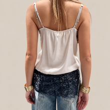 Carica l'immagine nel visualizzatore di Gallery, Vicolo top satin con pizzo TF0847
