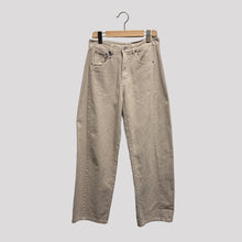 Carica l'immagine nel visualizzatore di Gallery, Tensione in pantalone barrel 100% cotone Art S26P288
