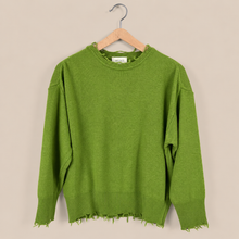 Carica l'immagine nel visualizzatore di Gallery, Vicolo maglia over fondo sfrangiato 40% viscosa 25% lana 5% cashmere Art 7AC7220

