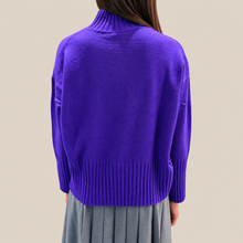 Carica l'immagine nel visualizzatore di Gallery, Tensione in maglia over collo alto 100% lana Art WL7013AI26
