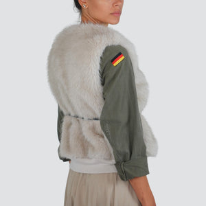 Philia Loft eco-pelliccia con manica militare spilla e cintura Art D01E0598