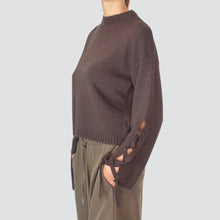 Carica l'immagine nel visualizzatore di Gallery, Vicolo maglia manica lacci 40% viscosa 25% lana 55 cashmere Art 77202F
