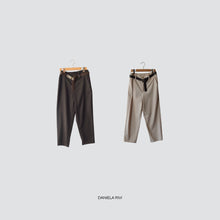 Carica l'immagine nel visualizzatore di Gallery, Haveone pantalone basic elastico retro con cintura 33% viscosa Art  PVE-P294
